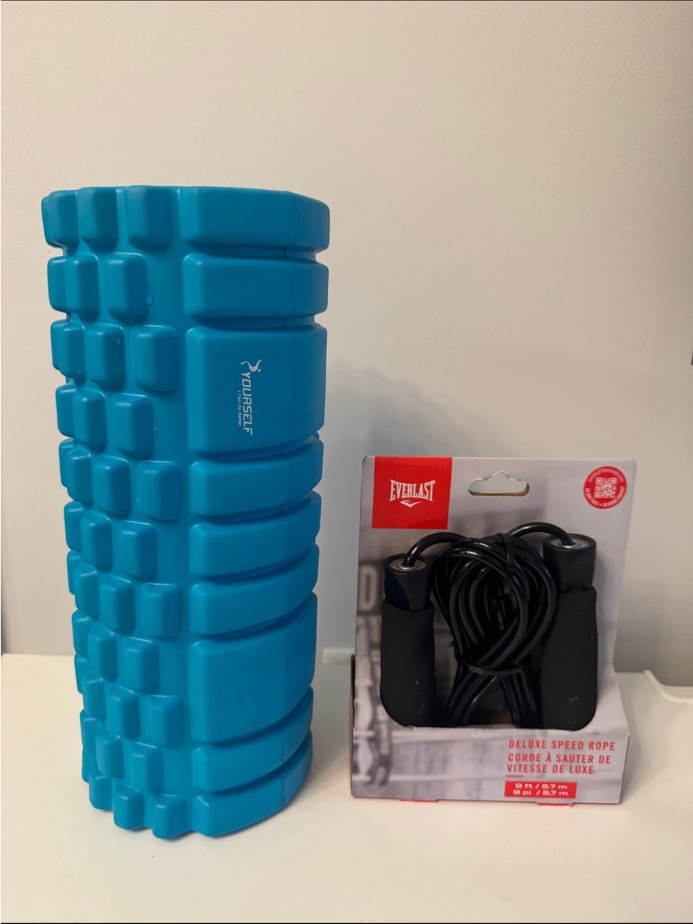 NWOT Foam Roller & Everlast Speed Jump Rope Fitness Bundle